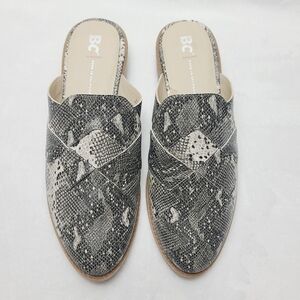 BC BORN IN CALIFORNIA snakeskin slipe-on mules flats